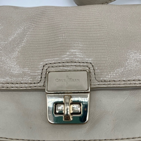 Cole Haan Cream Python Snake Turn Lock Small Crossbody Bag BLEMISH - Picture 8 of 10